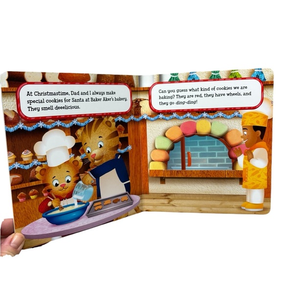 Daniel Tiger’s Neighborhood Merry Christmas Daniel Tiger Board Book - Picture 3 of 13